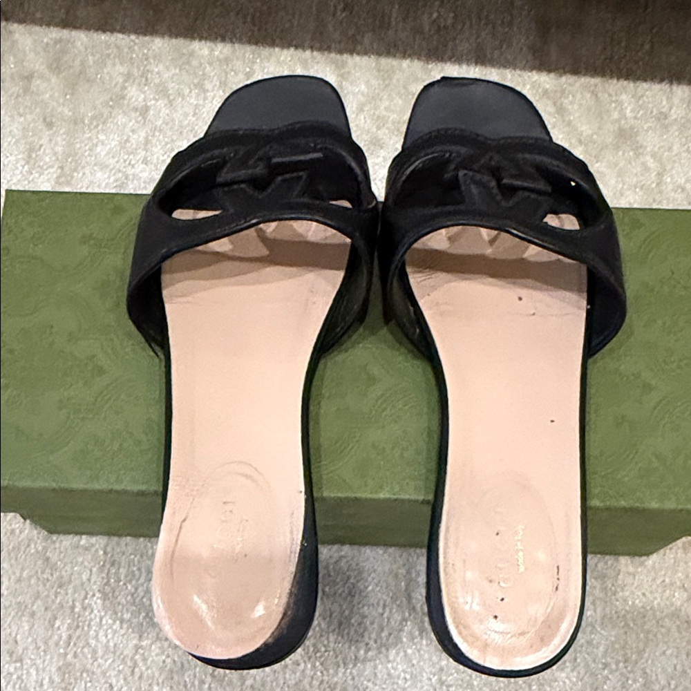 Gucci Black Open-Toe Slide Sandals with Signature Cutout